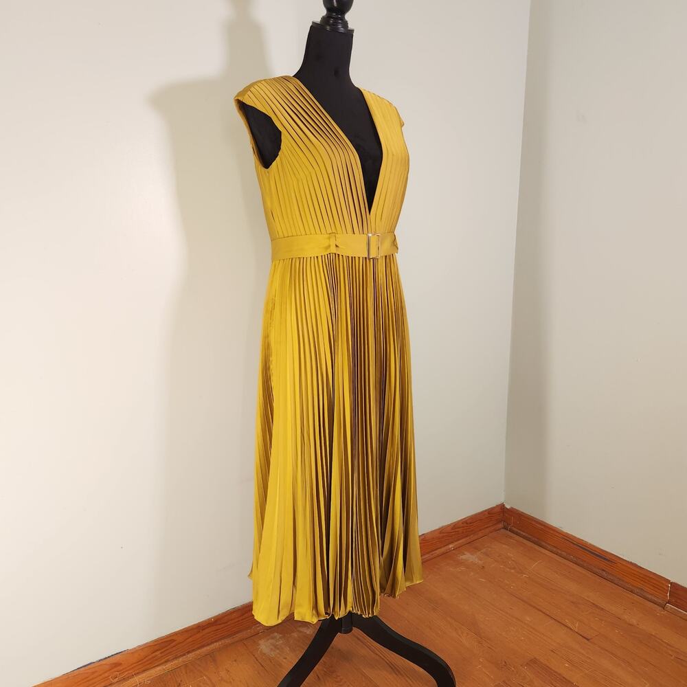 IEENA MAC DUGGAL NWT Pleated Cap Sleeve Chartreuse Dress 26483, Size 10 - Picture 6 of 15
